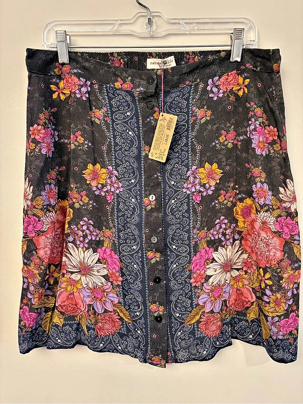 Natural Life Floral Mini Skirt Black & Pink Size Large NWT
